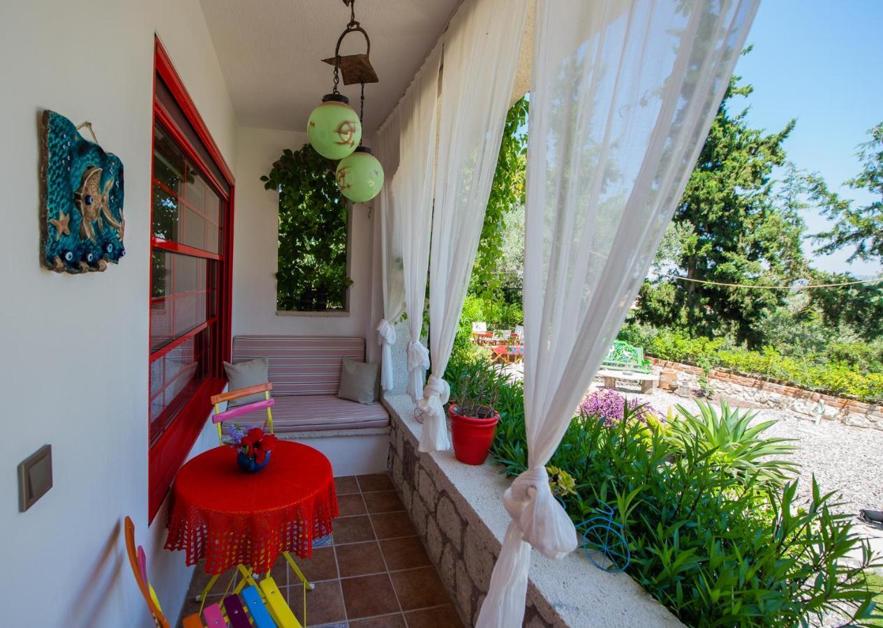 Villa Taraca Alacati Romantik Otel (Adults Only) Екстериор снимка
