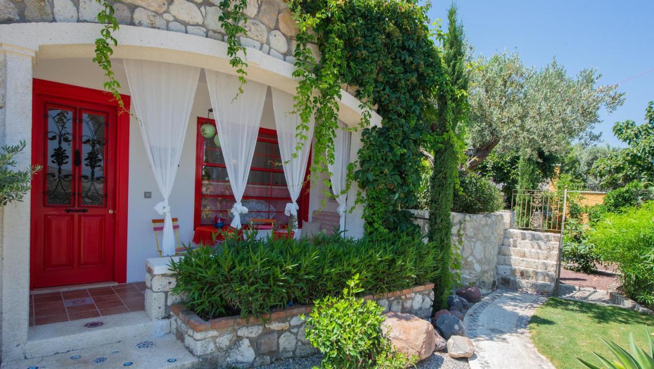 Villa Taraca Alacati Romantik Otel (Adults Only) Екстериор снимка