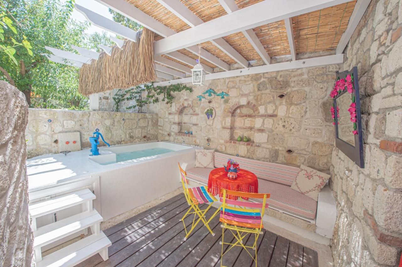 Villa Taraca Alacati Romantik Otel (Adults Only) Екстериор снимка