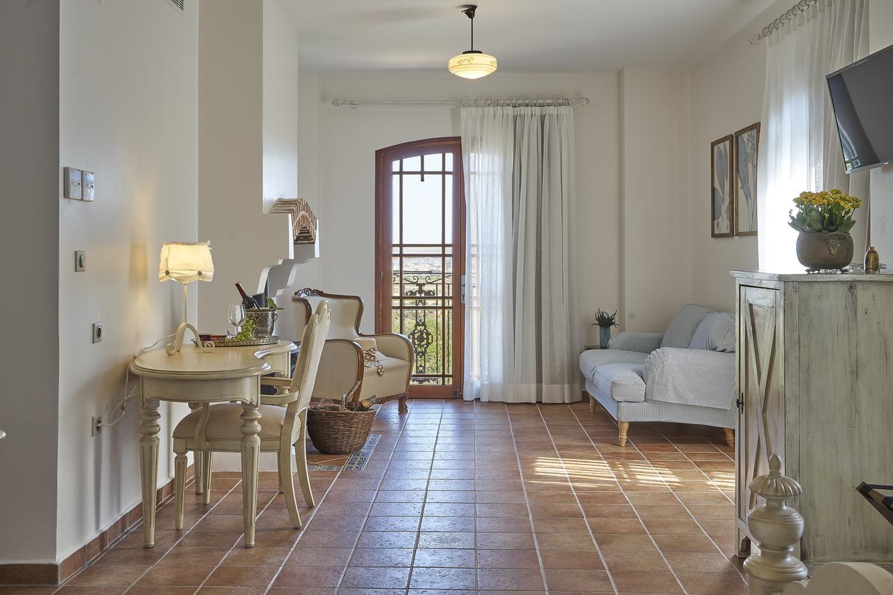 Villa Taraca Alacati Romantik Otel (Adults Only) Екстериор снимка