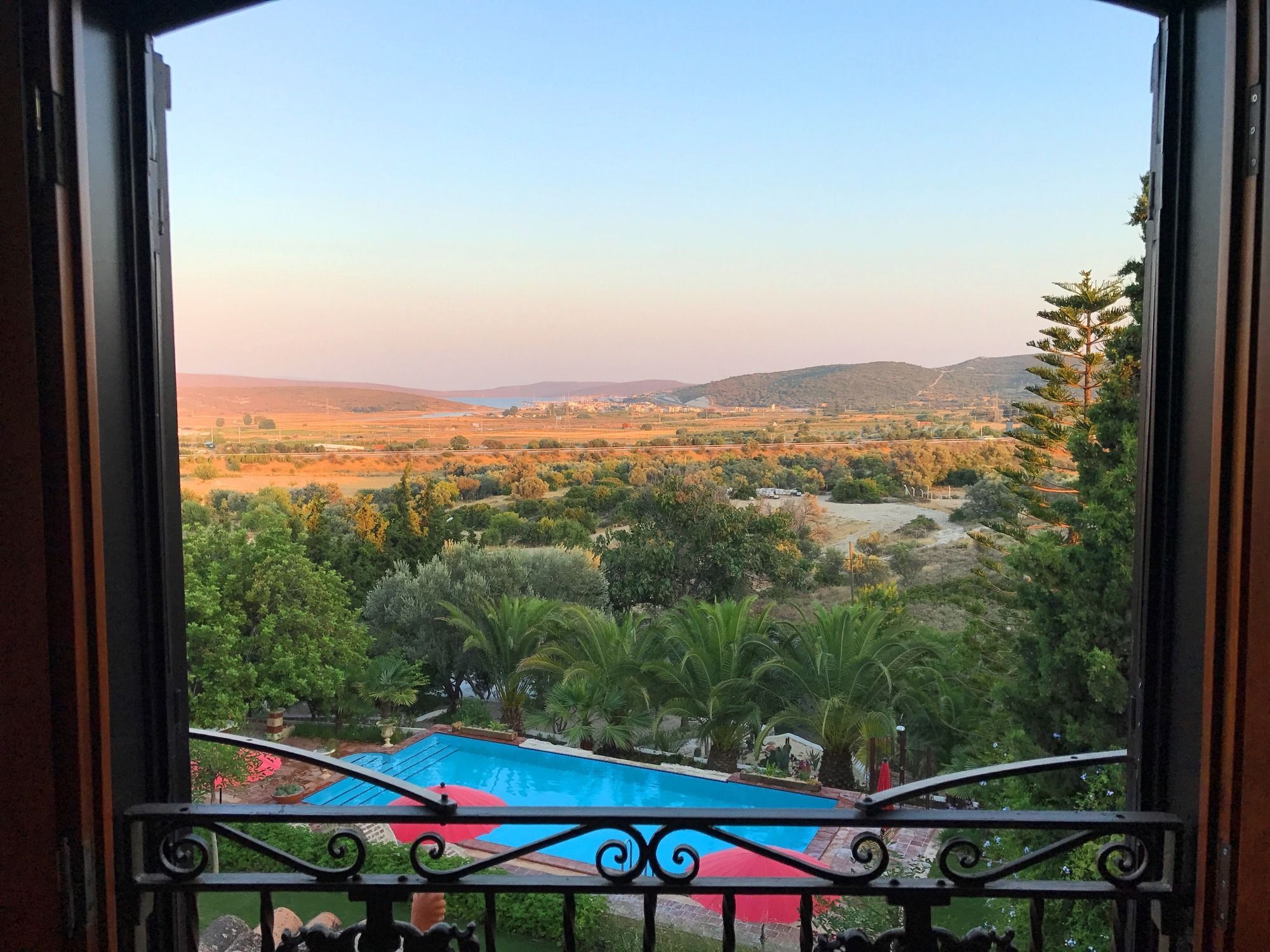 Villa Taraca Alacati Romantik Otel (Adults Only) Екстериор снимка