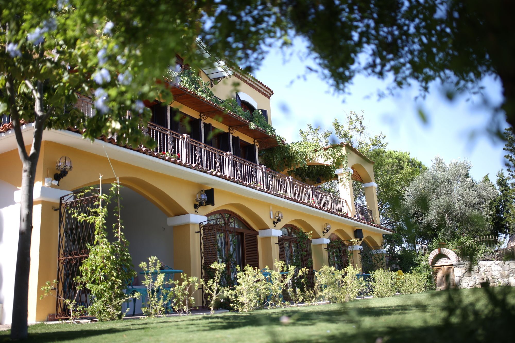 Villa Taraca Alacati Romantik Otel (Adults Only) Екстериор снимка