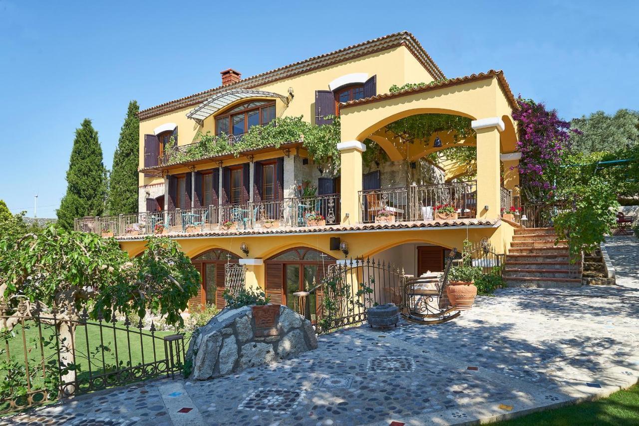 Villa Taraca Alacati Romantik Otel (Adults Only) Екстериор снимка