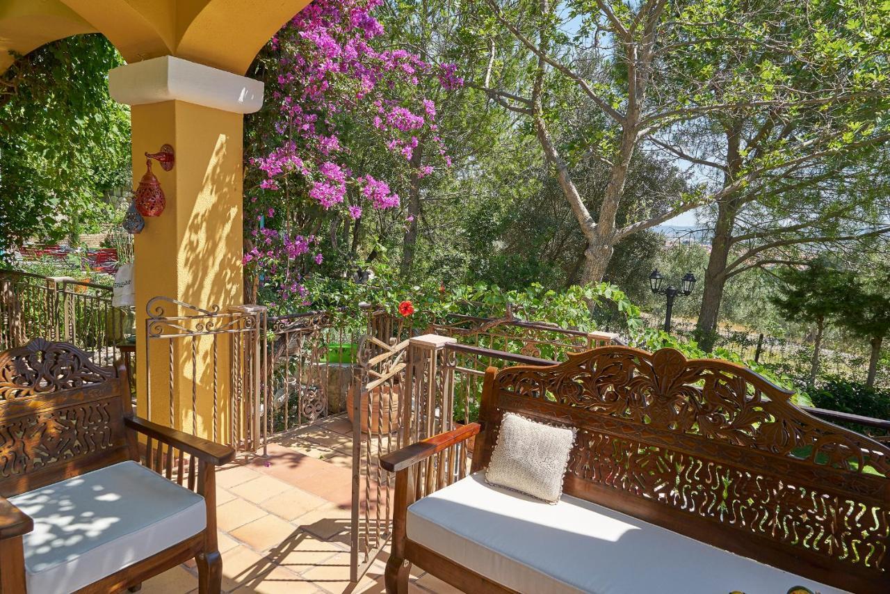 Villa Taraca Alacati Romantik Otel (Adults Only) Екстериор снимка